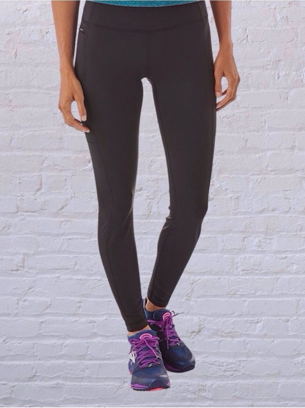Patagonia Worn Wear Black High Rise Pocket Leggings Size Medium